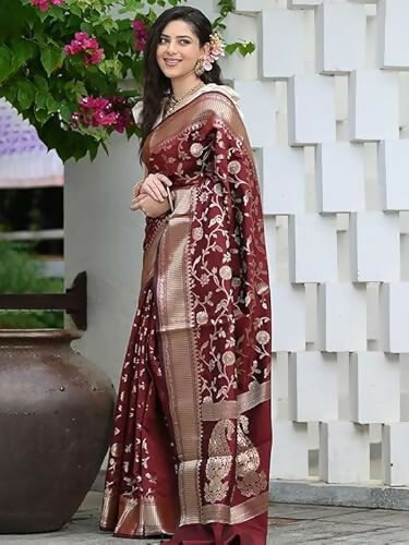 AXONIT Soft Silk Saree with Golden Zari Floral & Peacock Weaving - Image 3