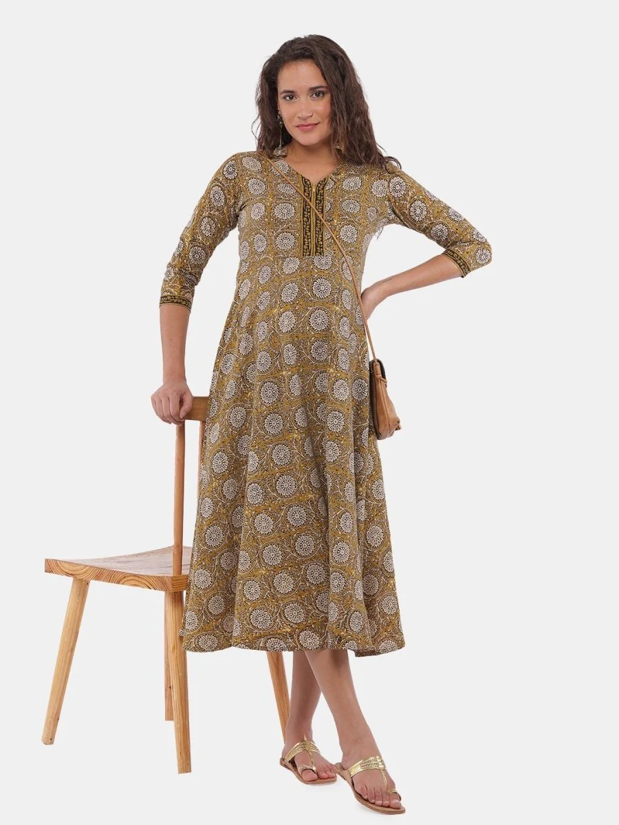 Bhumi Floral Print Maternity and Nursing Kurti Dress - Image 3