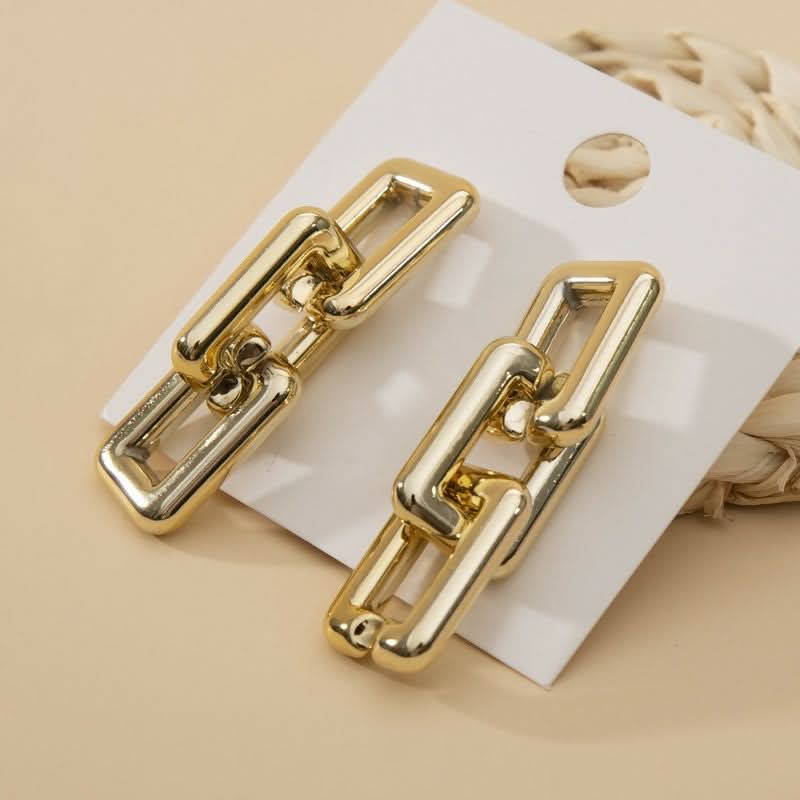 Bold & Beautiful Gold Jewelry Set – Chain Necklace, Bracelet & Earrings Combo (Set of 3) - Image 10
