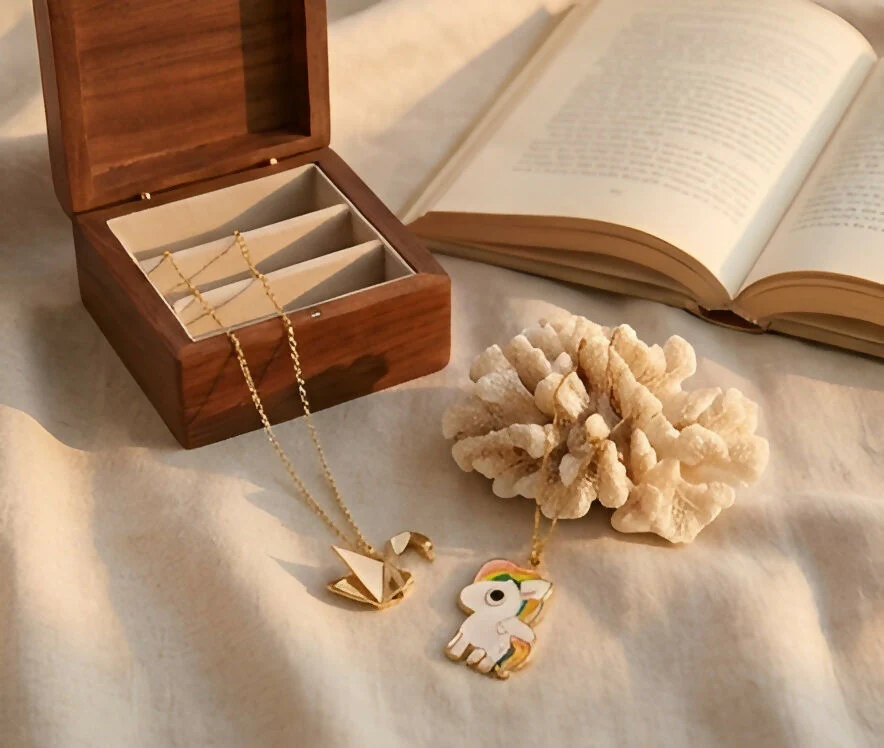 Cute Gold-Plated Necklace Set with Swan & Unicorn Pendant Combo for Women & Girls - Image 4