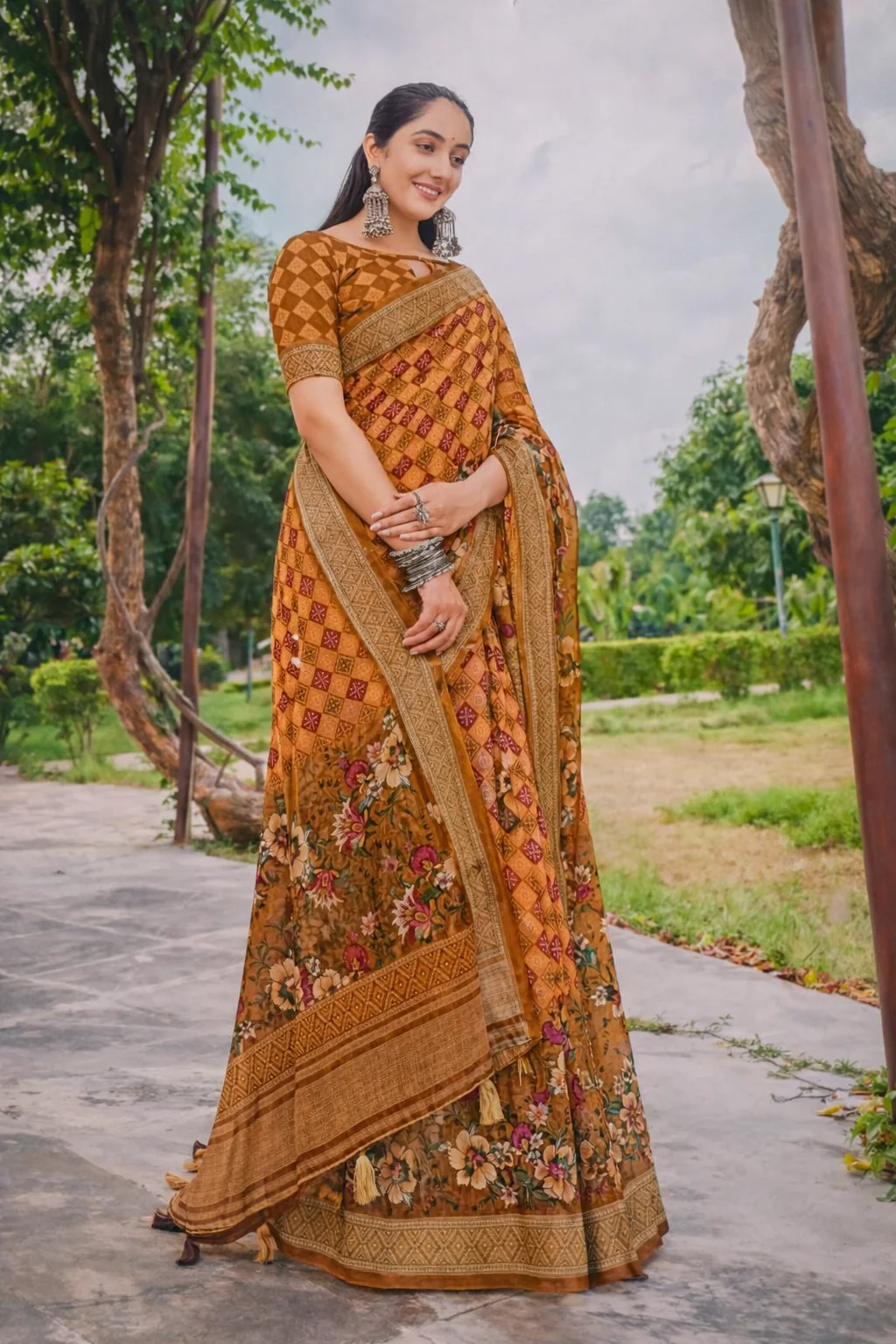 Elegant Linen Cotton Saree with Geometric Checks & Floral Pallu Design