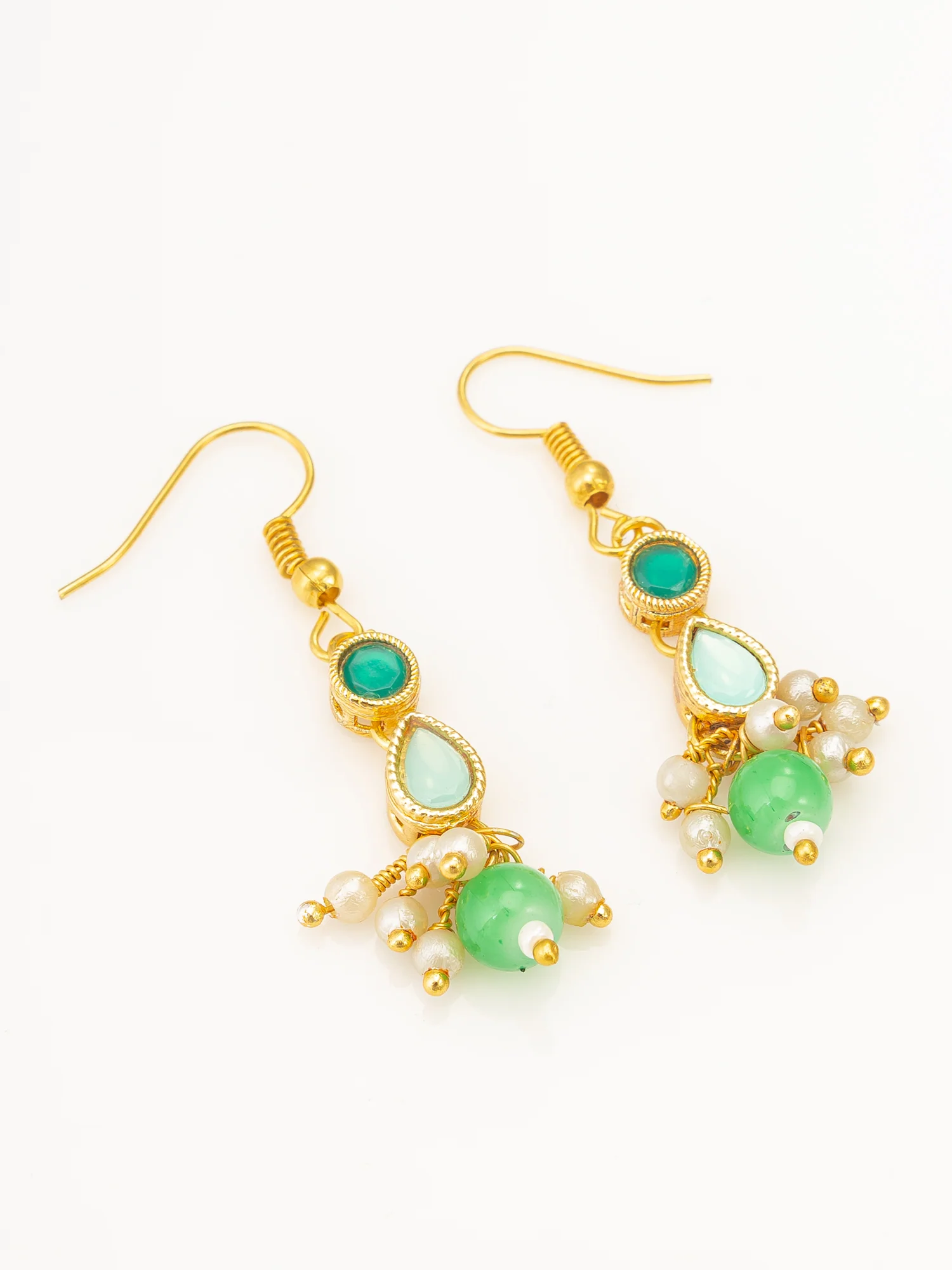 Green Beaded Kundan Necklace Set with Earrings for Women - Image 3