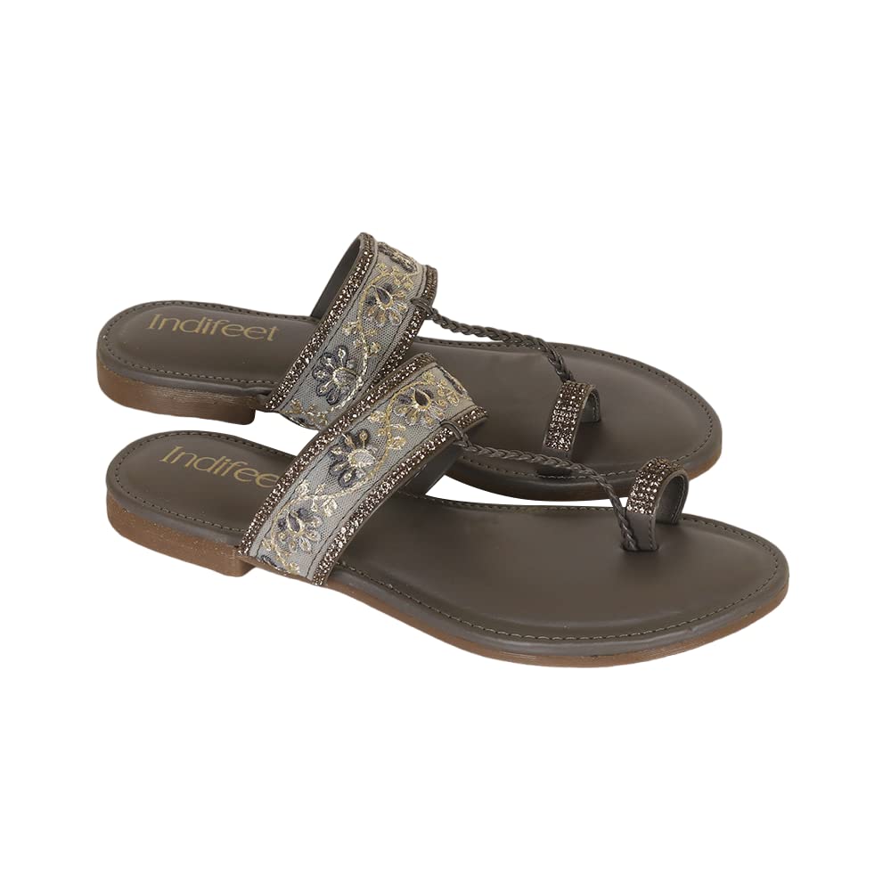 Indifeet Kolhapuri Flat Chappals for Women - Image 9