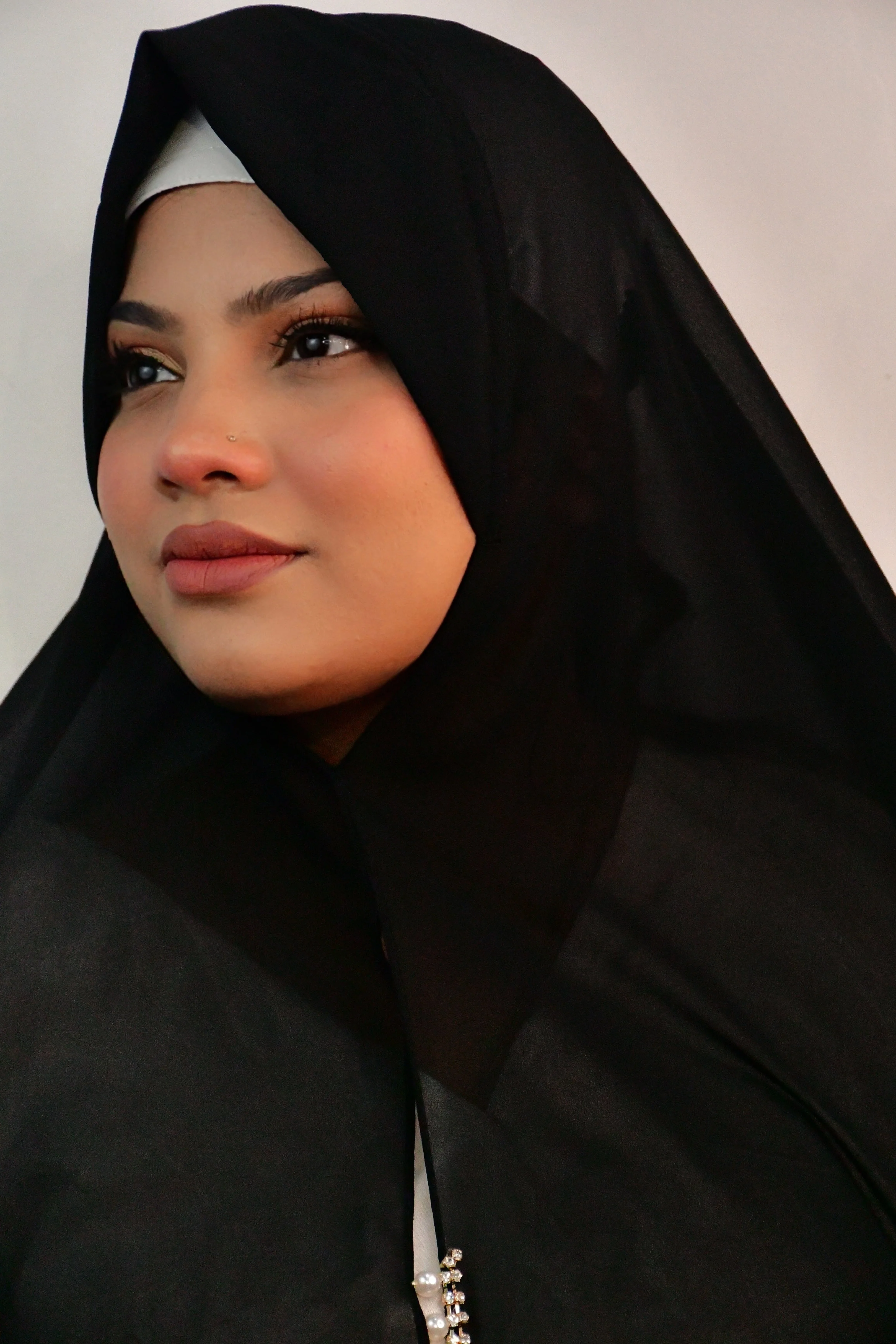 Instant - Black Ready To Wear/ Makhni Style Luxury Premium Diamond Hijab - Image 2