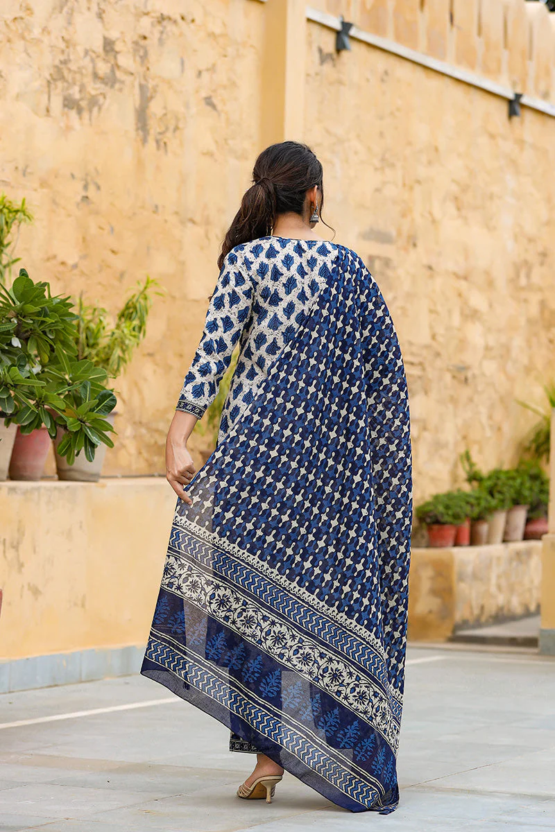 Off White Ethnic Motifs Printed Suit Set - Image 4
