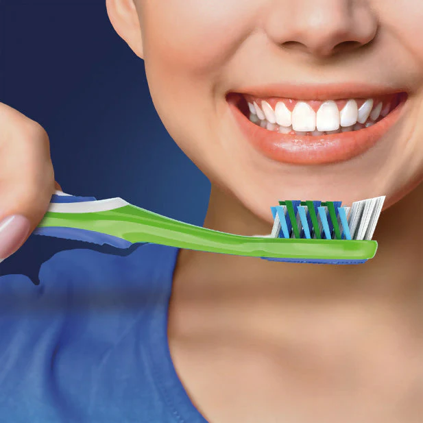 Oral-B CrissCross Manual Toothbrush – Family Pack of 4 - Image 4
