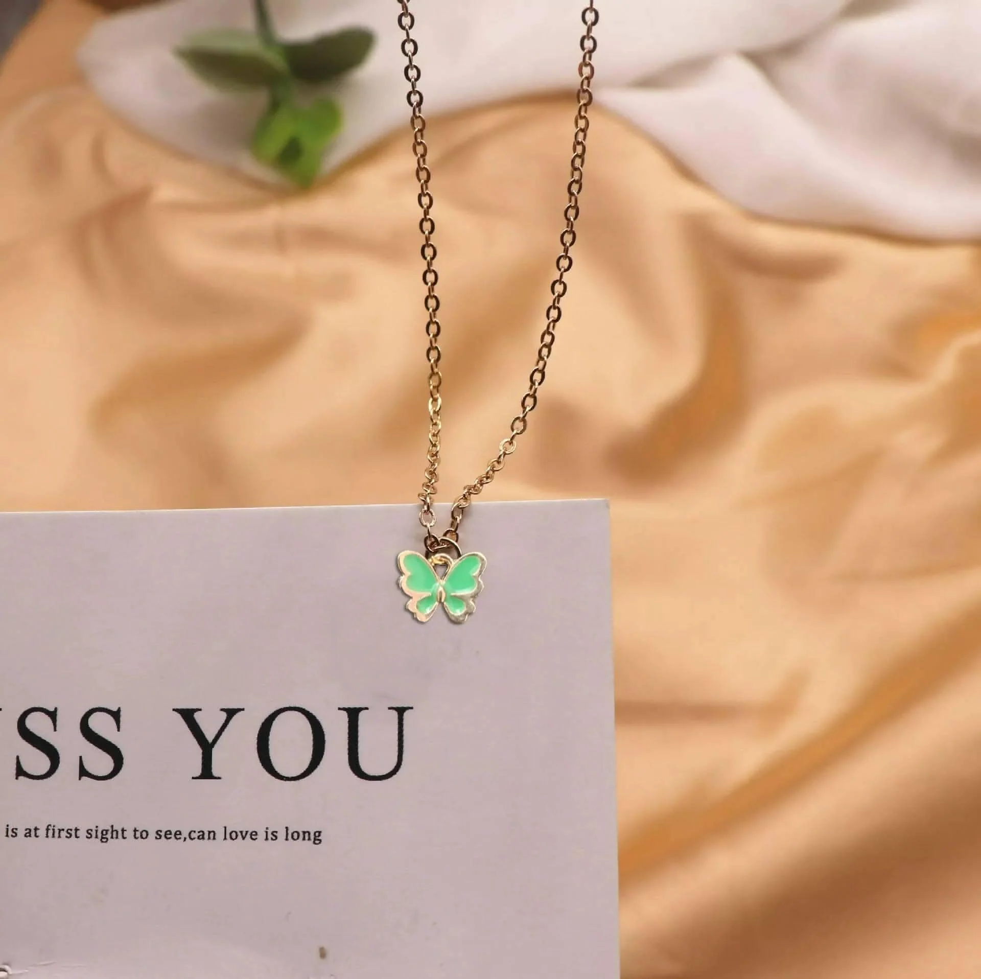 Pinapes Statement Butterfly Green Necklace with a Large Pendant (pack of 2)