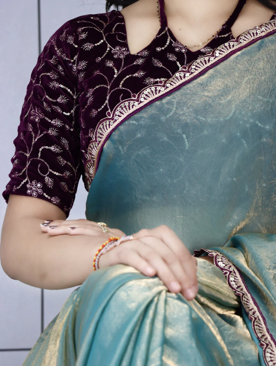 Premium Fendy Silk Saree With Unstitch Velvet Blouse - Image 3