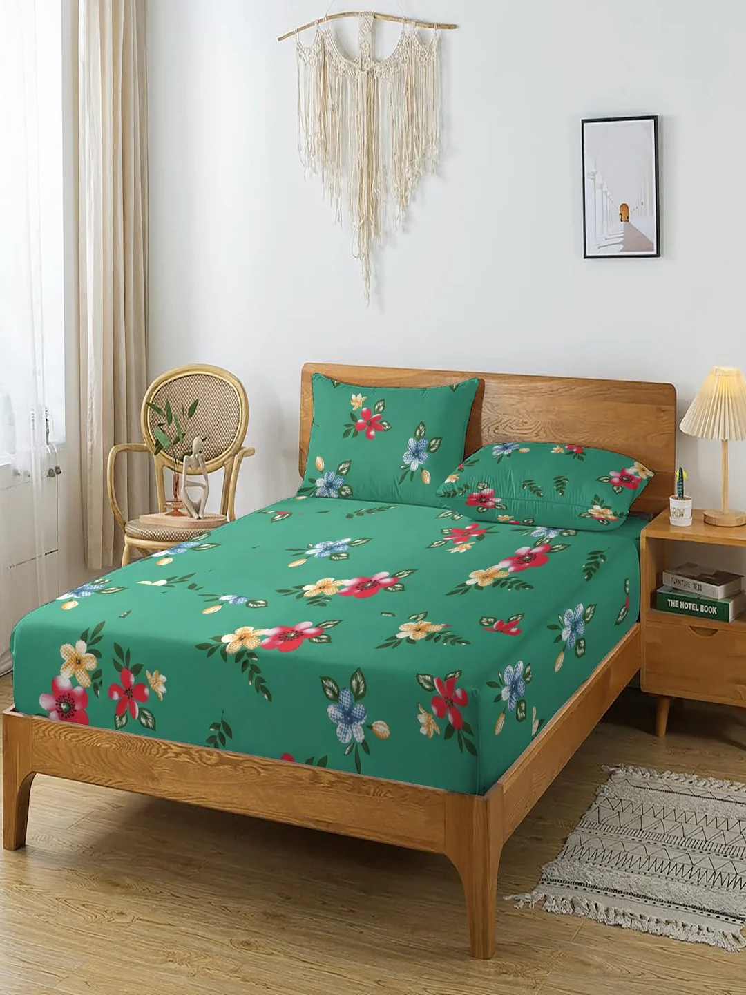 Quirky Home Coral Collection Double Bedsheet with 2 Pillow Cover - Green - Image 3