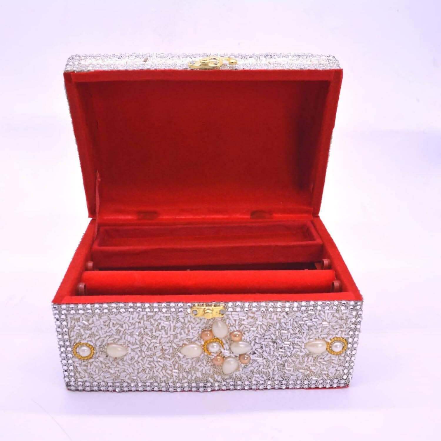 Santarms Golden Jewelry & Makeup Vanity Box - Image 5