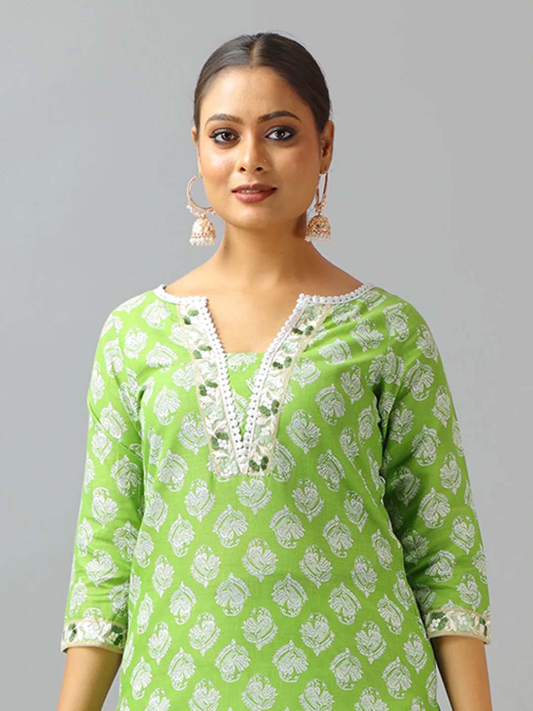 Bollywood Vogue Ready To Wear Green Cotton Printed Narrow Straight Pant Suit - Image 4