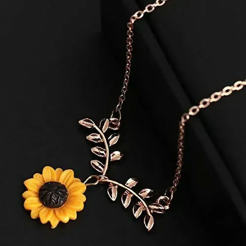 Sunflower Pendant & Star Charm Necklace Set - Image 4