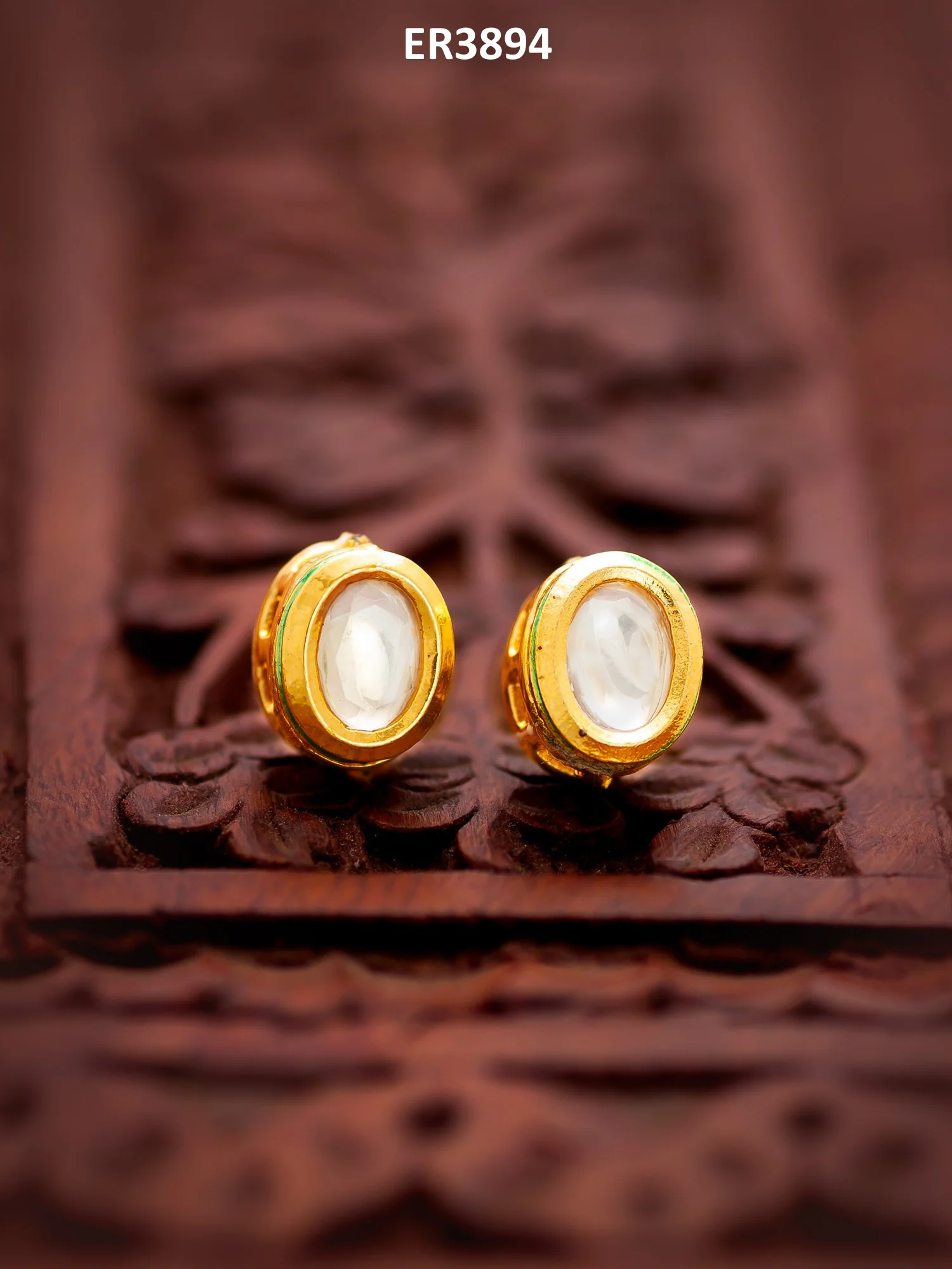 Traditional Gold-Plated Kundan Stud Earrings Round Minimal Design - Image 5